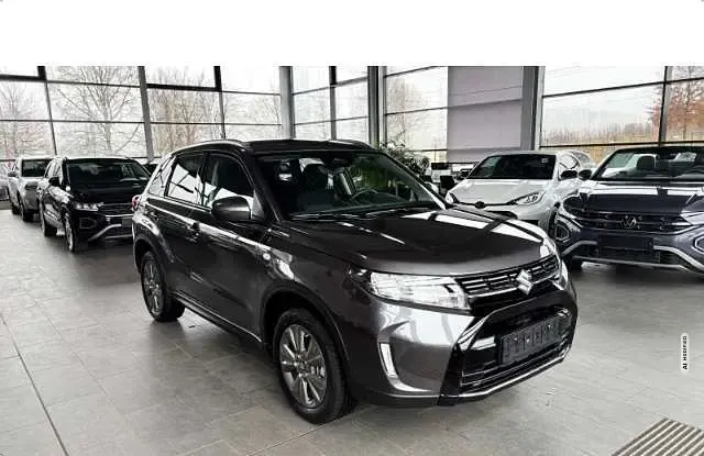Gebraucht Suzuki Vitara Comfort 110 PS (80 kW) 2025 Grau metallic SUV