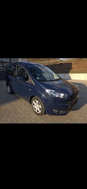 Gebraucht Ford Tourneo Courier 101 PS (74 kW) 2018 Blau Van / Kleinbus
