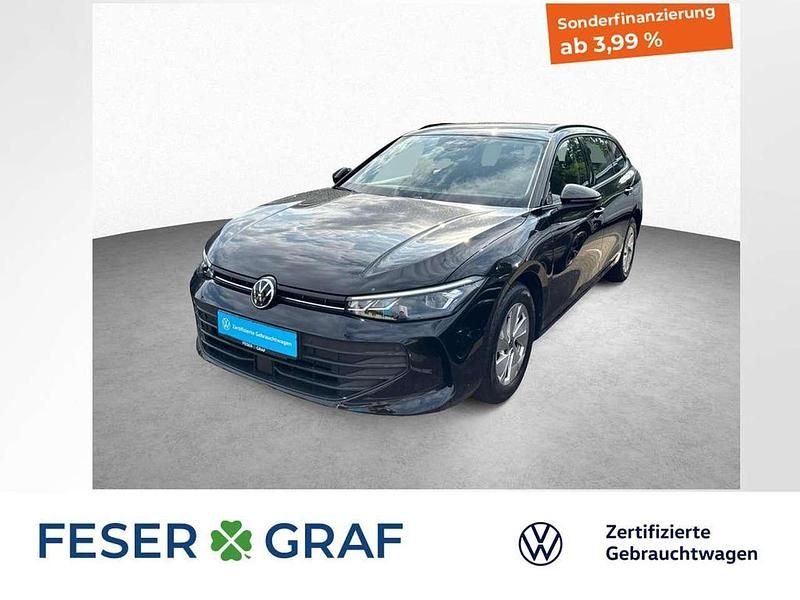 Grenadillschwarz metallic Gebraucht 2024 VW Passat Kombi | 29.450 € (Superpreis) - Bild 1/2