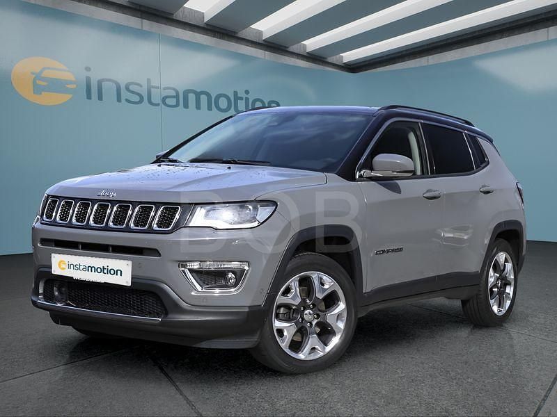 Grau Gebraucht 2020 Jeep Compass Limited SUV | 18.399 € (Fairer Preis) - Bild 1/4