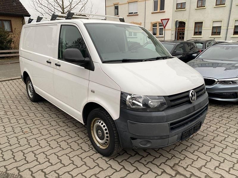Gebraucht VW Transporter 102 PS (75 kW) 2014 Candyweiss Van
