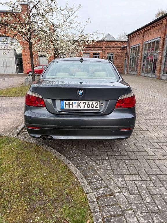 Second-hand BMW 525 197 CP (144 kW) 2007 Gri Berlinǎ
