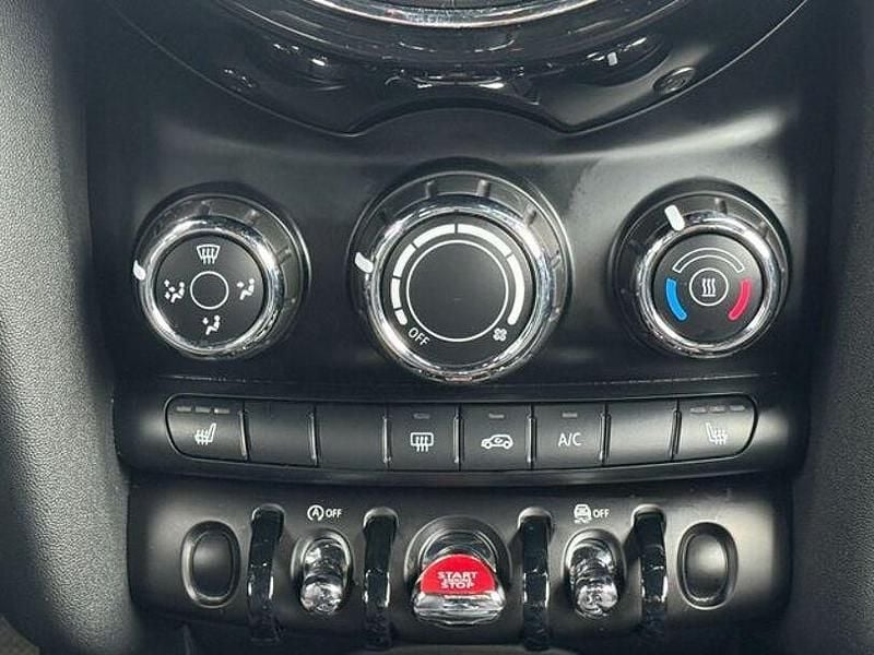 Gebraucht Mini ONE 131 PS (96 kW) 2018 Schwarz Kleinwagen