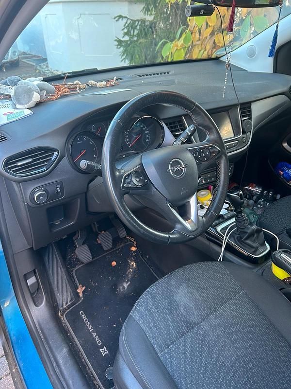 Blau Gebraucht 2020 Opel Crossland X SUV | 13.000 € (Etwas zu teuer) - Bild 1/4