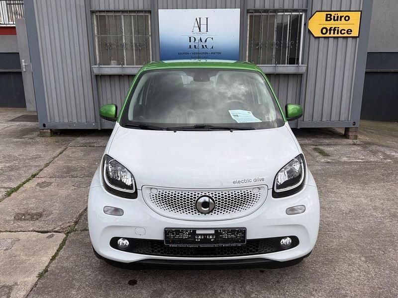 Gebraucht Smart ForFour Electric Drive 60 kW (82 PS) 2018 Grün Limousine