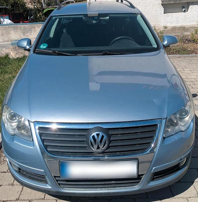 Gebraucht VW Passat 160 PS (117 kW) 2008 Blau Kombi