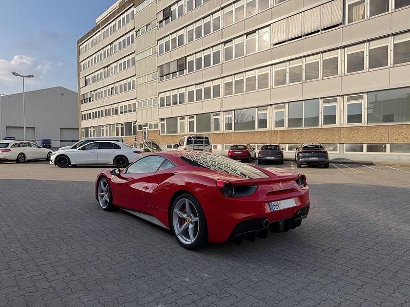 Gebraucht Ferrari 488 670 PS (492 kW) 2018 Rot Coupé