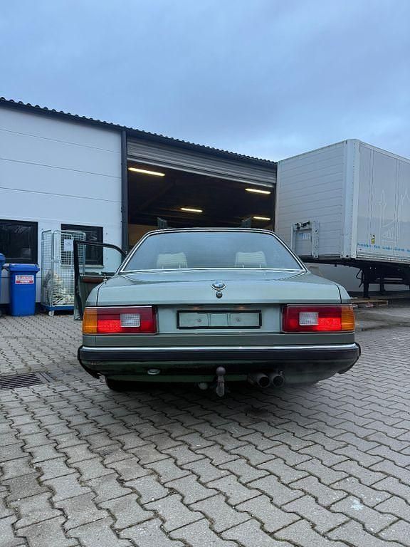 Gebraucht BMW 735 185 PS (136 kW) 1985 Grün Limousine