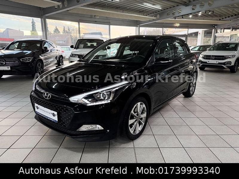 Schwarz Gebraucht 2016 Hyundai i20 Limousine | 10.200 € (Fairer Preis) - Bild 1/4