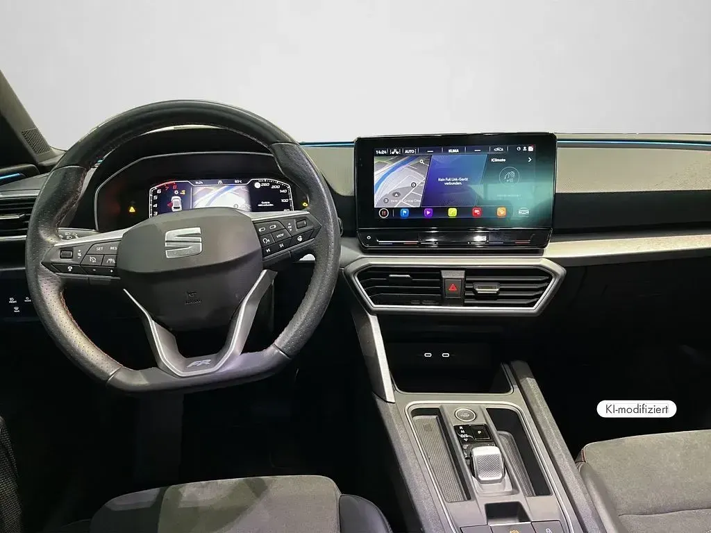 Gebraucht Seat Leon FR 110 PS (80 kW) 2023 Midnight schwarz metallic (metallic) Limousine