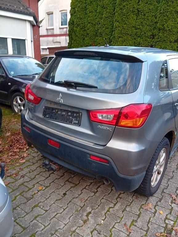 Gebraucht Mitsubishi ASX Invite 117 PS (86 kW) 2011 SUV