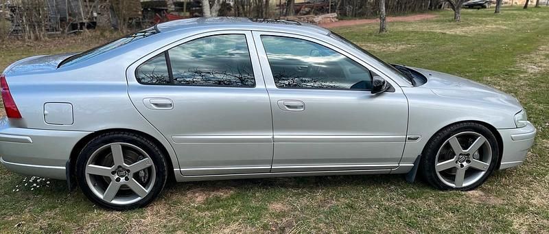 Gebraucht Volvo S60 300 PS (220 kW) 2005 Silber Limousine