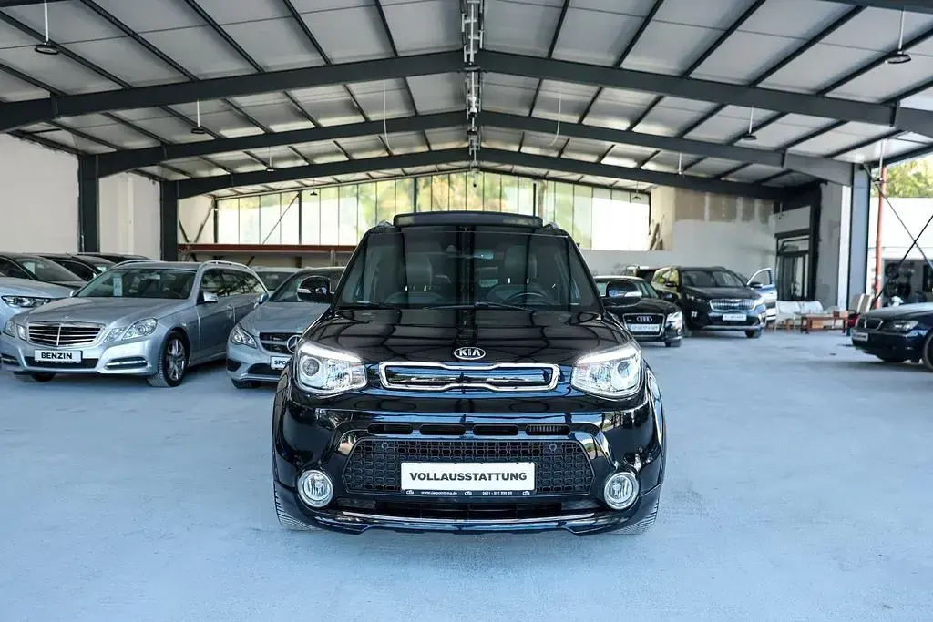 Gebraucht Kia Soul Spirit 128 PS (94 kW) 2015 Schwarz SUV