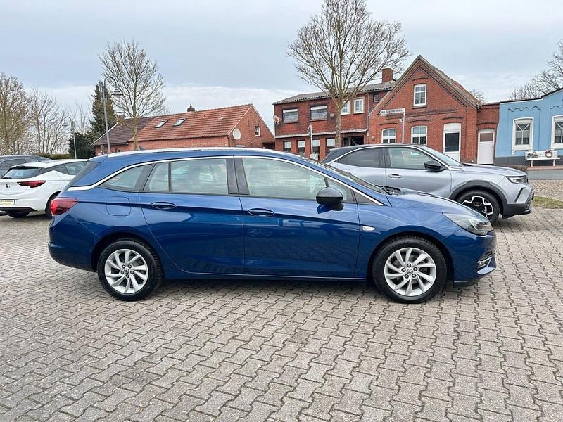 Gebraucht Opel Astra Elegance 122 PS (89 kW) 2022 Blau Kombi