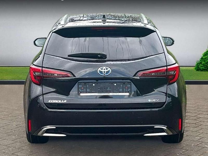 Neu Toyota Corolla 178 PS (130 kW) 2025 Mysticschwarz Kombi
