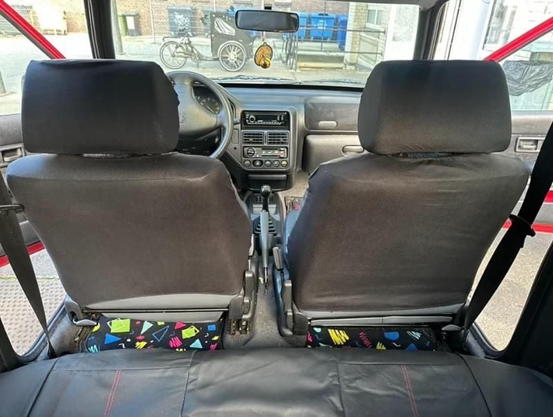 Gebraucht Peugeot 106 60 PS (44 kW) 1999 Silber Kleinwagen