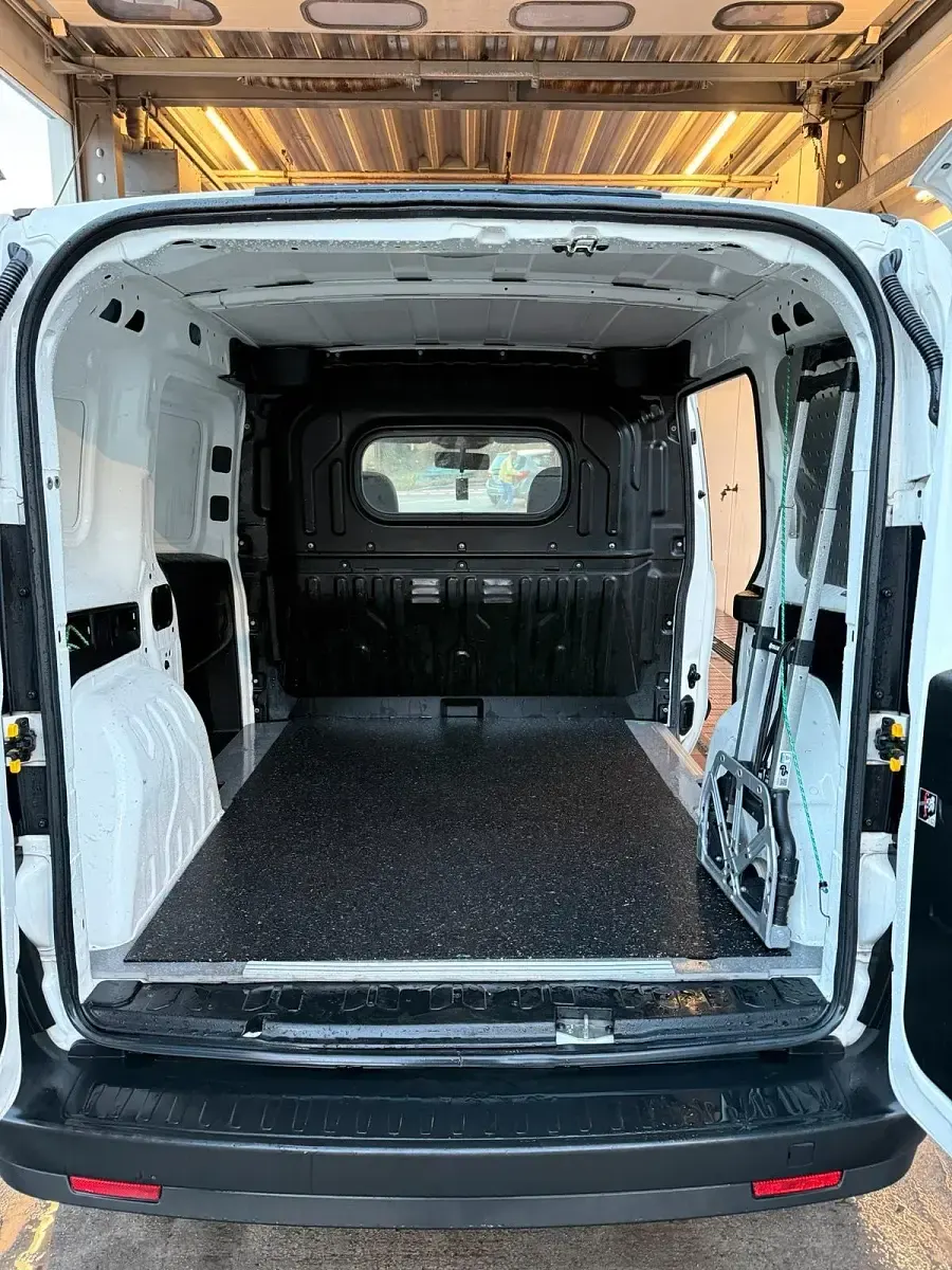 Gebraucht Opel Combo Selection 120 PS (88 kW) 2015 Weiß Van / Kleinbus