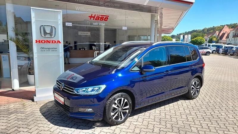 Blau Gebraucht 2021 VW Touran United Van / Kleinbus | 25.995 € (Fairer Preis) - Bild 1/4