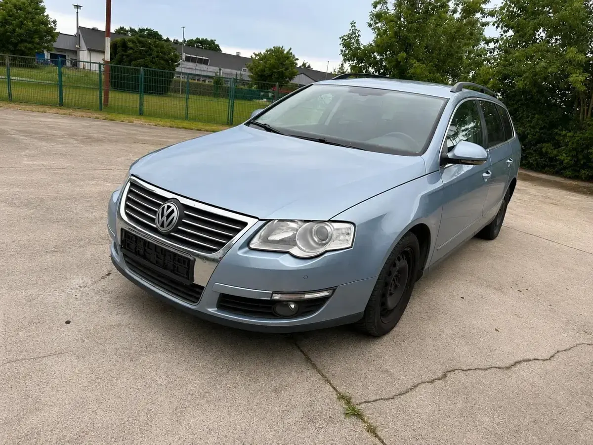Gebraucht VW Passat 122 PS (89 kW) 2009 Grau Kombi