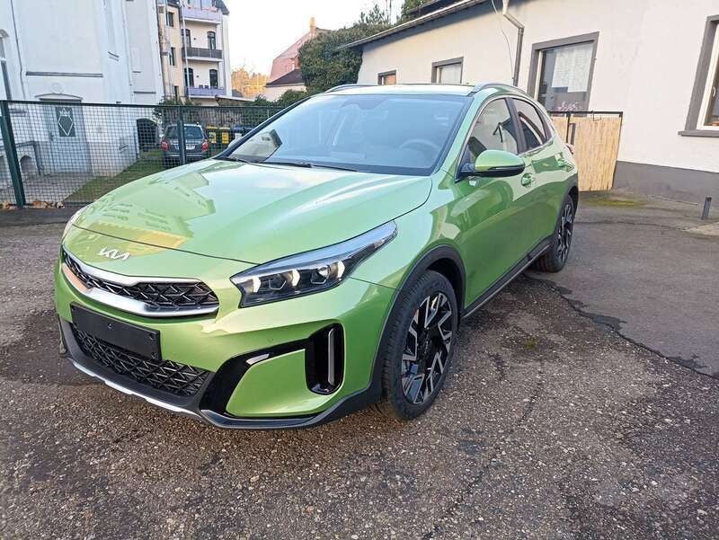 Celadon green met. Gebraucht 2023 Kia XCeed SUV | 25.990 € (Fairer Preis) - Bild 1/4