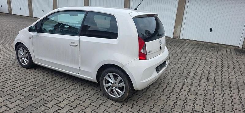 Gebraucht Seat Mii 60 PS (44 kW) 2012 Weiß Kleinwagen