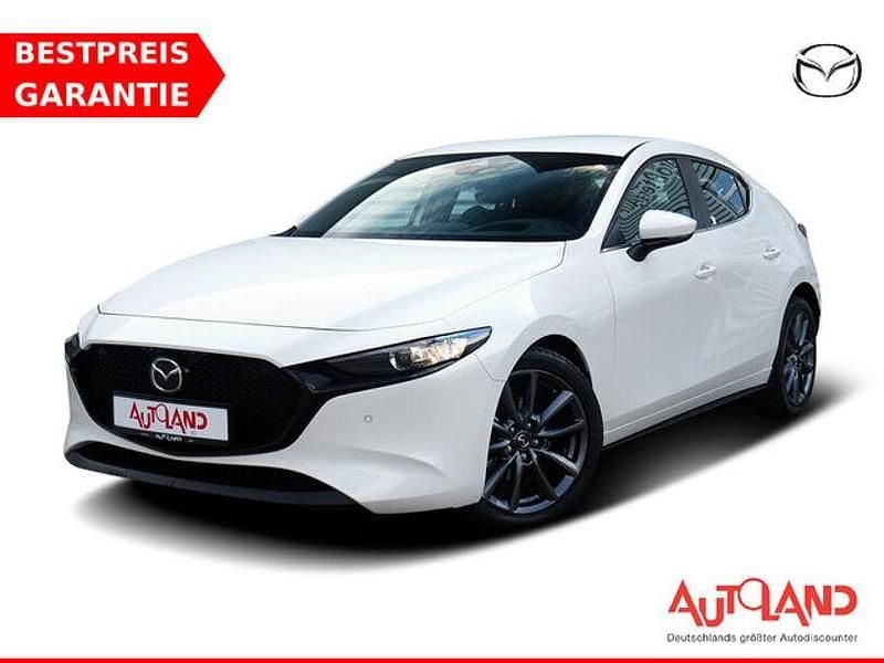 Weiß Gebraucht 2023 Mazda 3 Limousine | 22.990 € (Guter Preis) - Bild 1/4