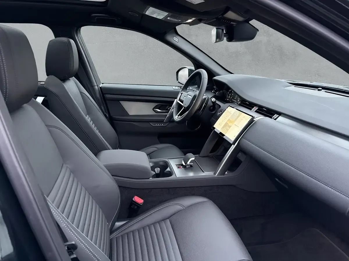Gebraucht Land Rover Discovery Sport SE Dynamic 269 PS (197 kW) 2025 Schwarz SUV