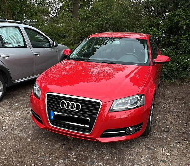 Gebraucht Audi A3 Comfort 160 PS (117 kW) 2010 Rot Kleinwagen
