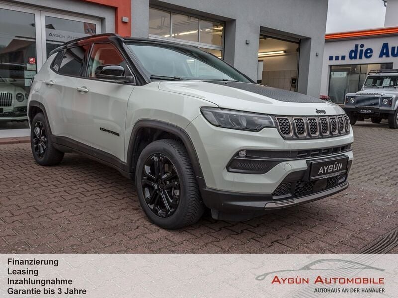 Weiß Gebraucht 2022 Jeep Compass SUV | 23.995 € (Superpreis) - Bild 1/4