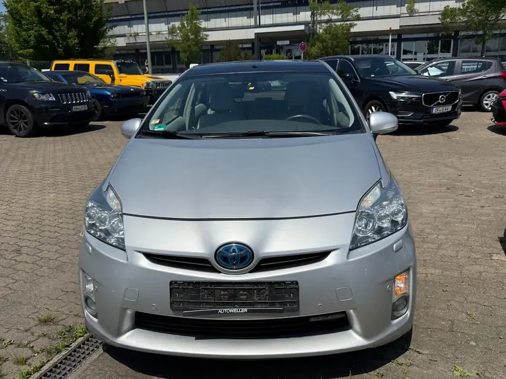 Gebraucht Toyota Prius Executive 99 PS (72 kW) 2010 Silber Kleinwagen