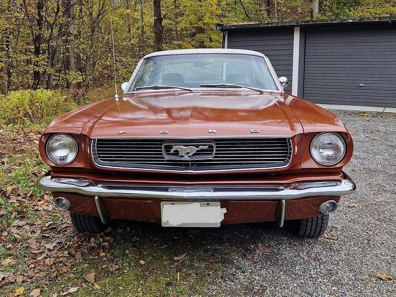Second-hand Ford Mustang 200 CP (147 kW) 1966 Emberglo Coupe