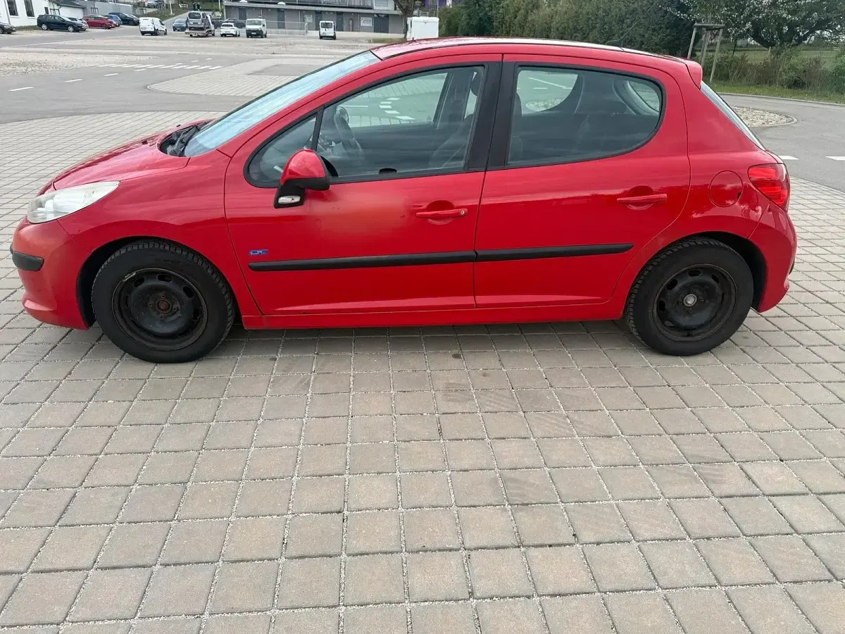 Gebraucht Peugeot 207 110 PS (80 kW) 2008 Rot Kleinwagen