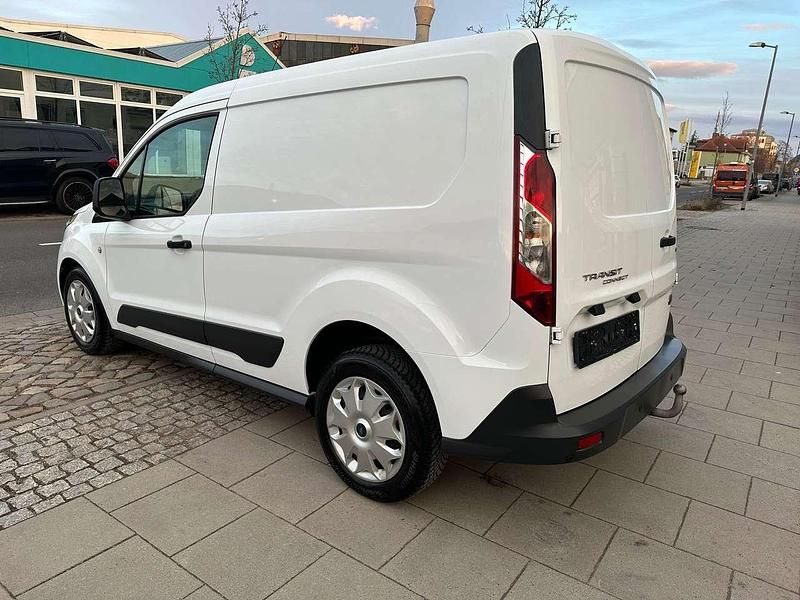 Gebraucht Ford Transit Connect Trend 101 PS (74 kW) 2018 Frostweiß Van / Kleinbus