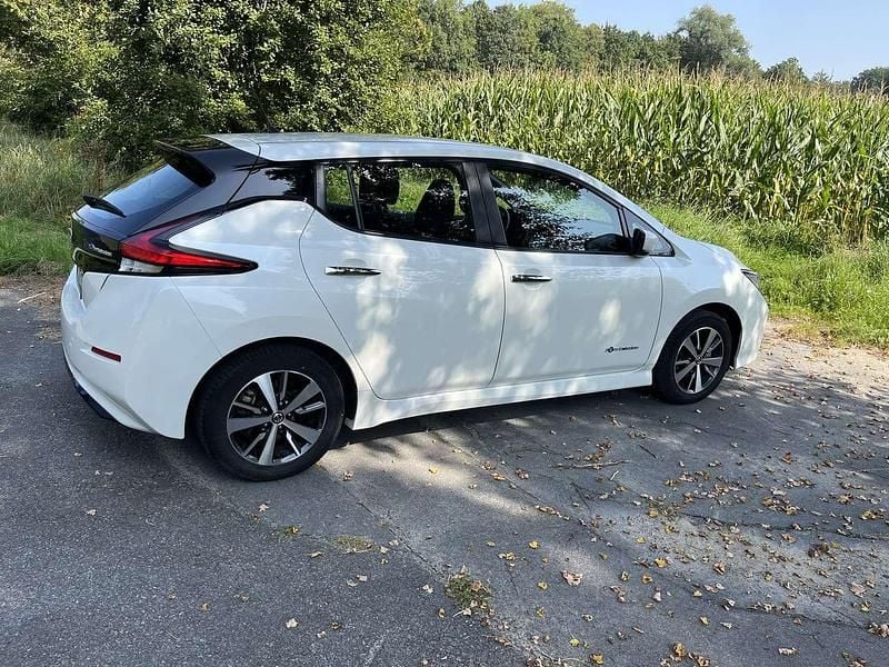 Occasion Nissan Leaf Acenta 110 kW (150 ch) 2022 Citadine
