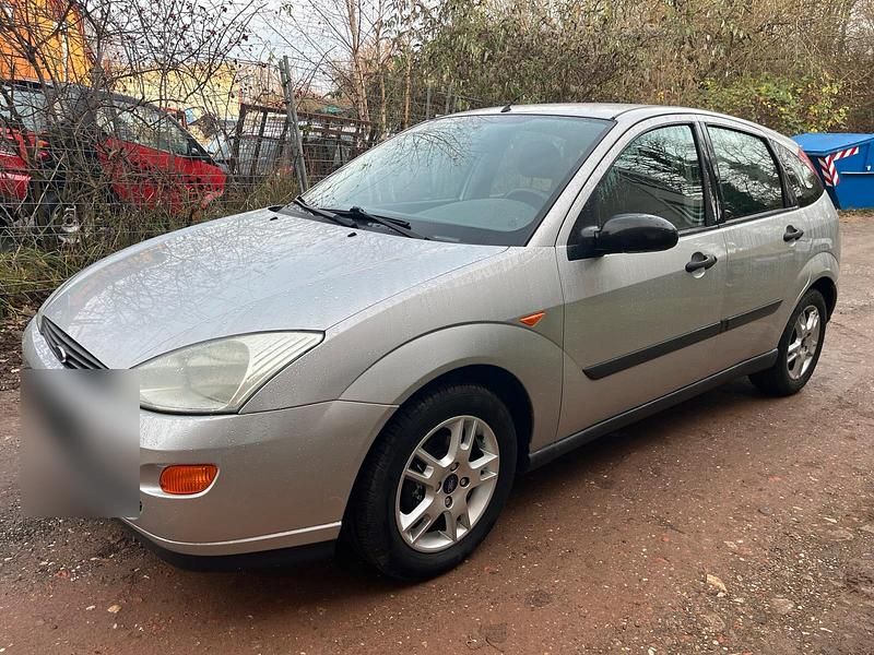 Gebraucht Ford Focus 101 PS (74 kW) 1999 Limousine