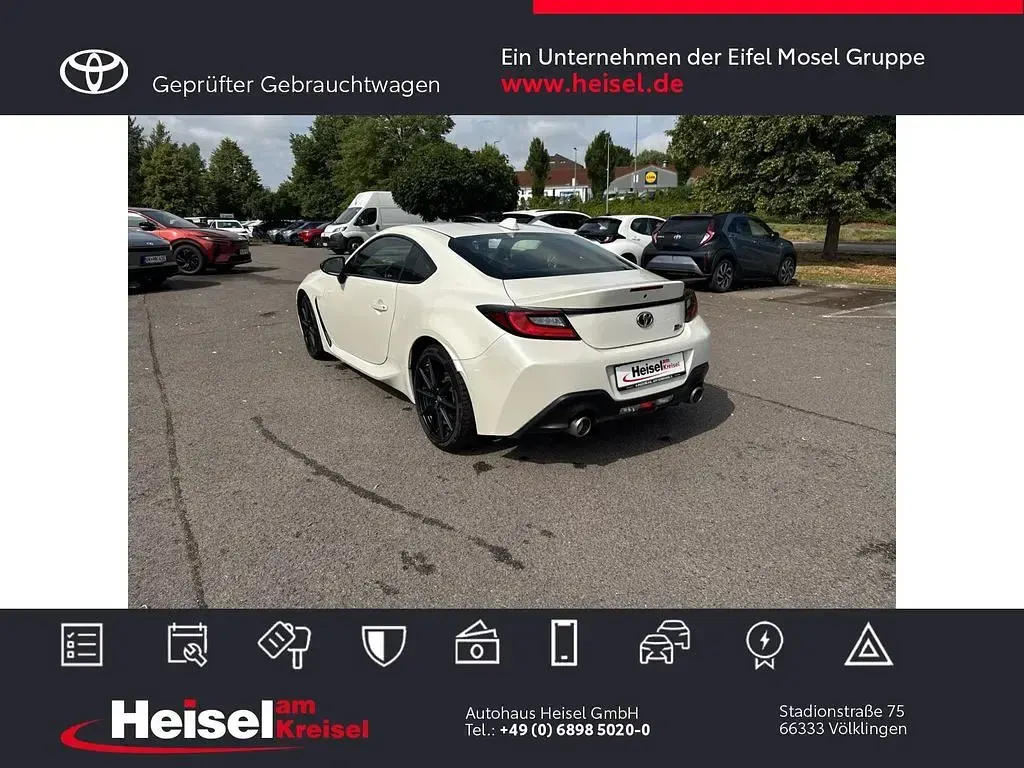 Gebraucht Toyota GR86 Basis 234 PS (172 kW) 2024 Weiß Coupé