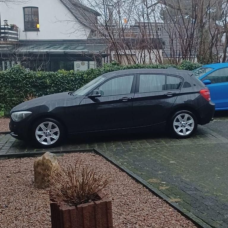 Gebraucht BMW 116 136 PS (100 kW) 2013 Schwarz Kleinwagen