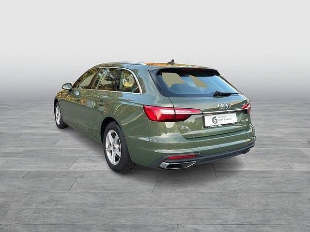 Gebraucht Audi A4 163 PS (119 kW) 2023 Grün Kombi