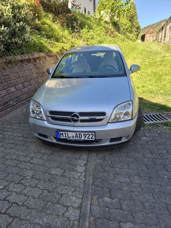 Gebraucht Opel Vectra Comfort 147 PS (108 kW) 2002 Silber Limousine