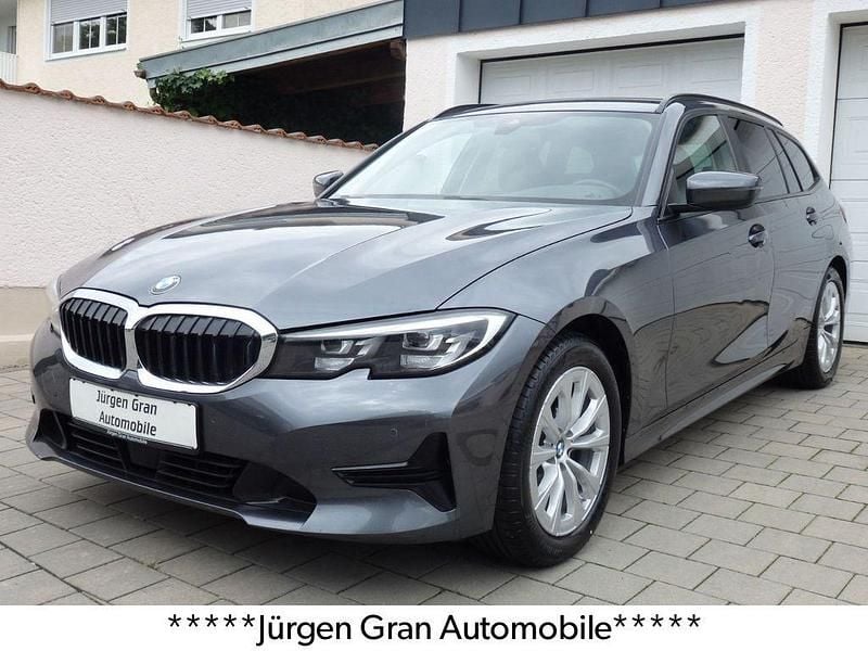 Grau Gebraucht 2022 BMW 320 Kombi | 19.490 € (Superpreis) - Bild 1/4