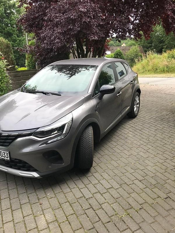 Gebraucht Renault Captur Intens 96 PS (70 kW) 2020 Grau SUV