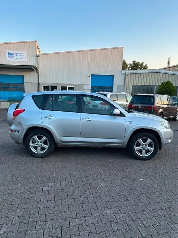Gebraucht Toyota RAV4 Sol 177 PS (130 kW) 2006 SUV