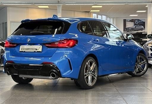 Gebraucht BMW M135 Performance 306 PS (225 kW) 2021 Blau Kleinwagen