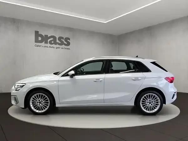Gebraucht Audi A3 Advanced Plus 116 PS (85 kW) 2024 Gletscherweiß metallic Limousine