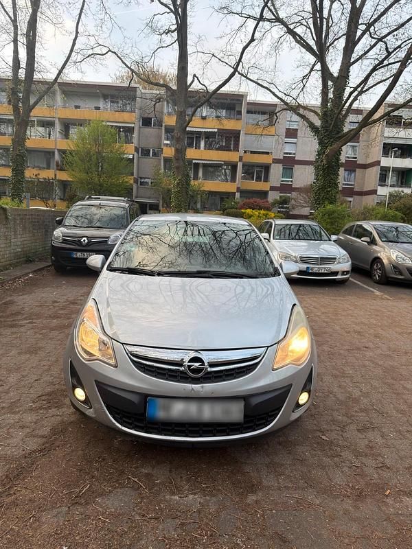 Gebraucht Opel Corsa 69 PS (50 kW) 2011 Silber Kleinwagen