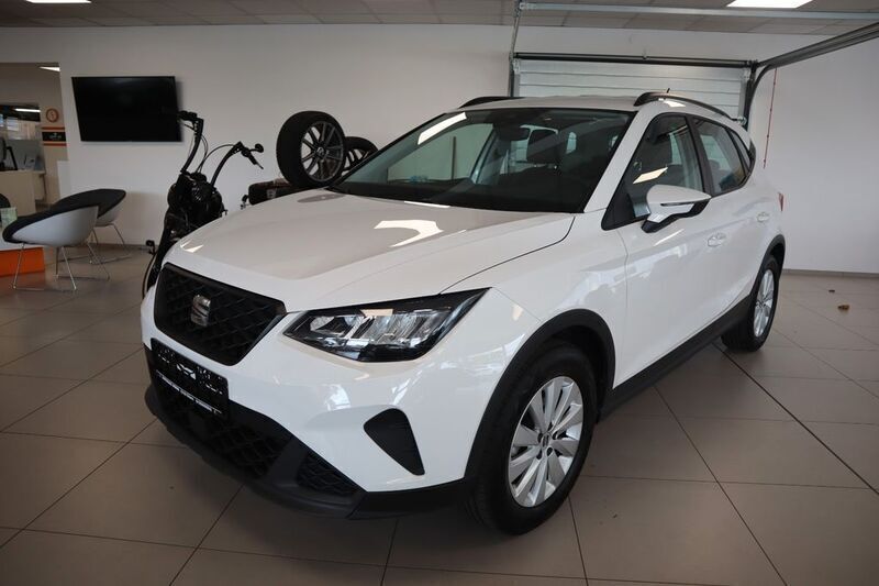 Weiß Gebraucht 2023 Seat Arona Style SUV | 18.125 € (Fairer Preis) - Bild 1/4