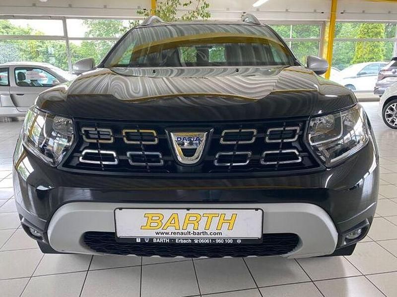 Gebraucht Dacia Duster Prestige 131 PS (96 kW) 2021 Perlmuttschwarz SUV
