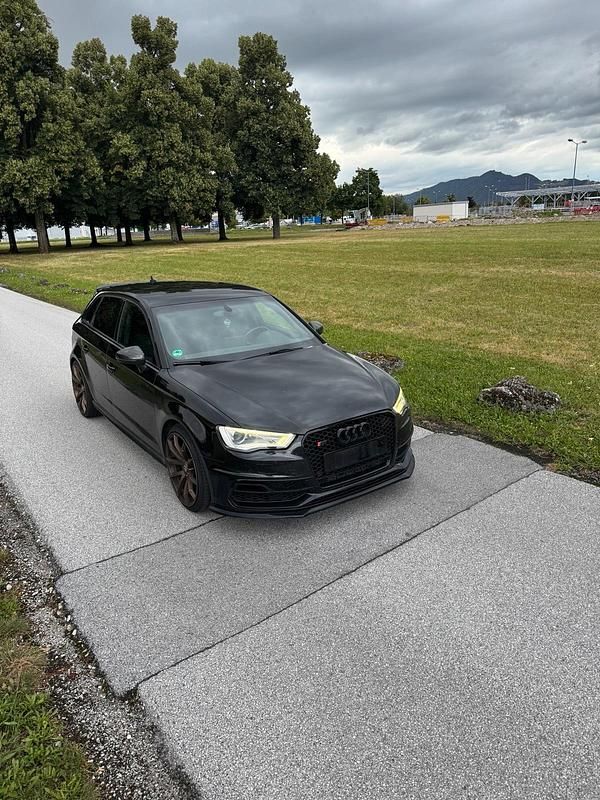 Gebraucht Audi S3 Sportback Performance 300 PS (220 kW) 2014 Schwarz Kleinwagen