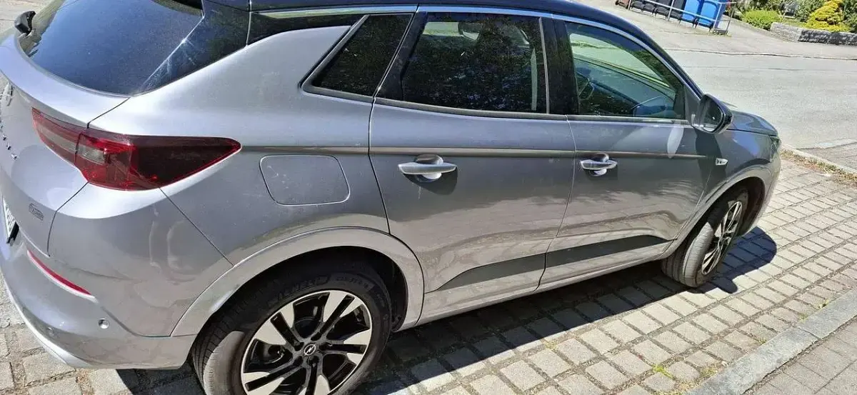 Gebraucht Opel Grandland X 131 PS (96 kW) 2023 Grau SUV