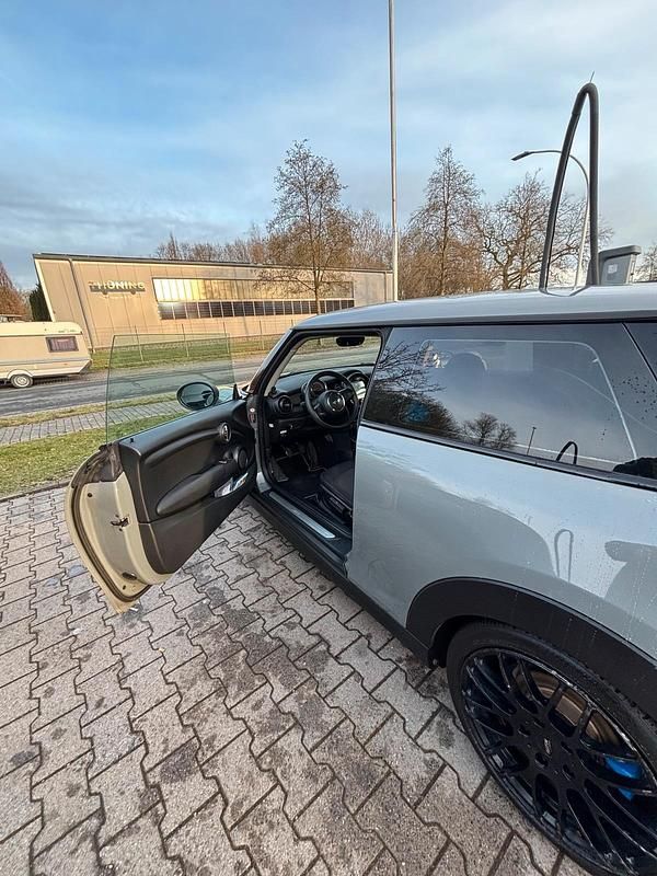 Gebraucht Mini ONE 102 PS (75 kW) 2017 Grau Kleinwagen